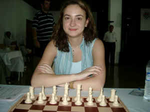 Chess Queen Matches Wits with FIDE Champ